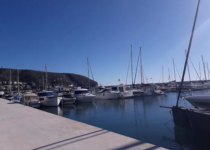 Apartamento En Moraira Con Piscina 100 M De La Playa