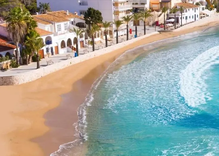 Apartamento En Moraira Con Piscina 100 M De La Playa
