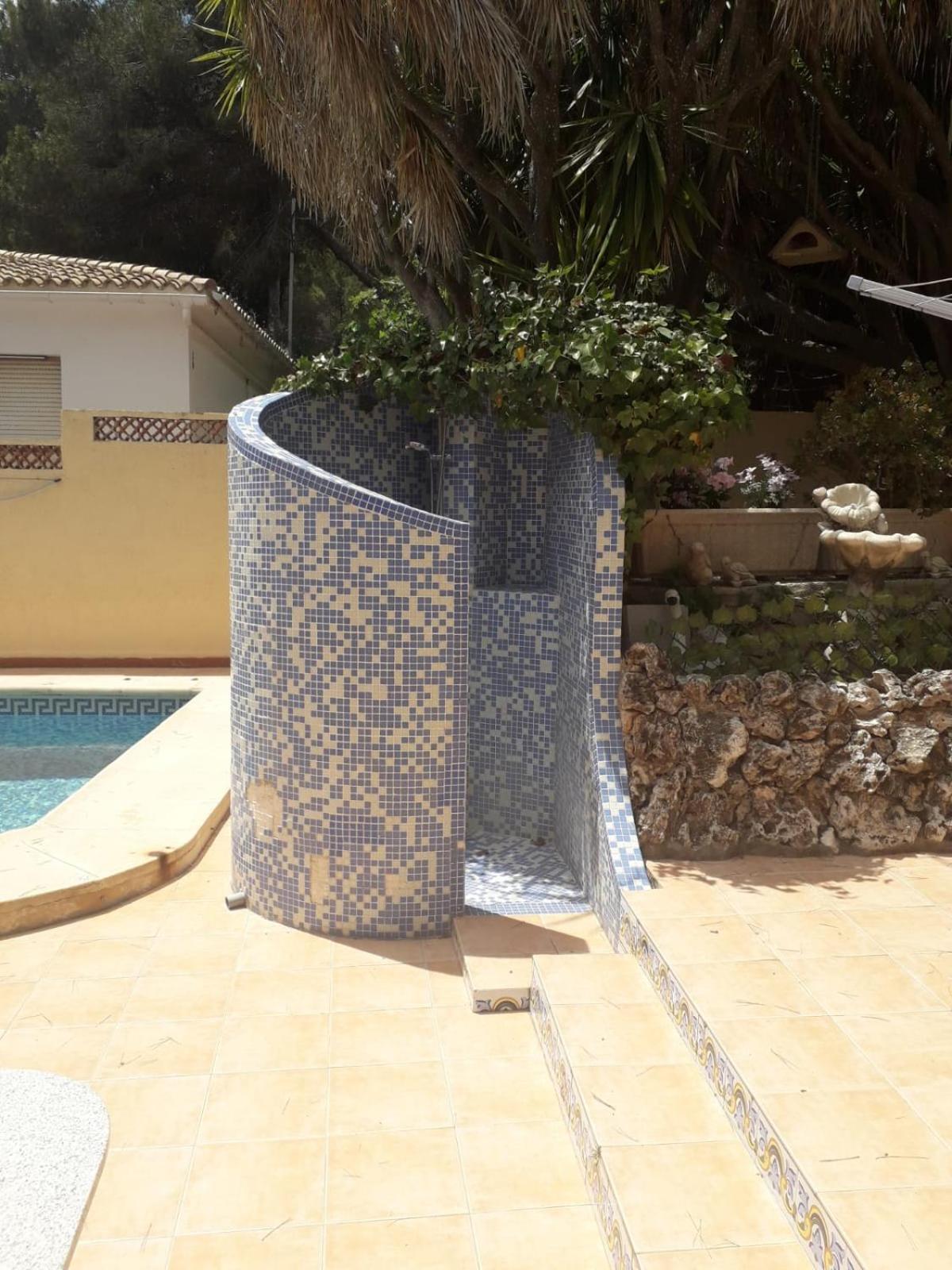En Con Piscina 100 M De La Playa Moraira
