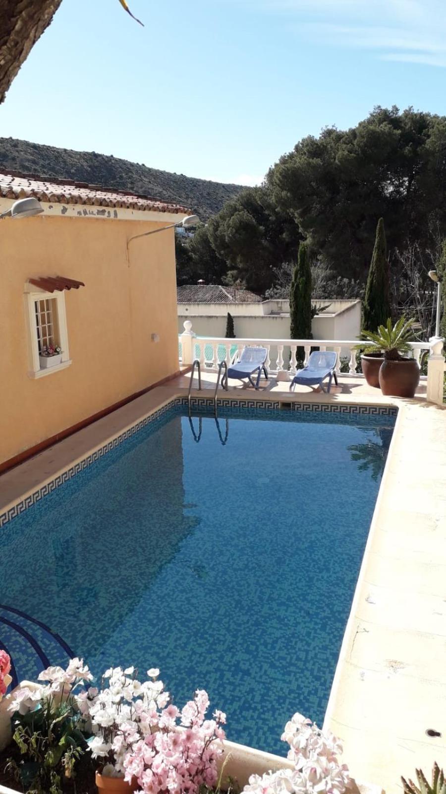 En Con Piscina 100 M De La Playa Apartment